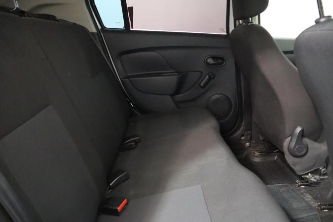 Renault Logan II Рестайлинг с пробегом 2019 года, цена 739 000 рублей, 91000 км, седан, Автокод Объявления