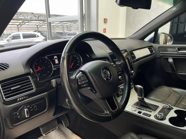 Volkswagen Touareg II с пробегом 2012 года, цена 1 950 000 рублей, 295000 км, внедорожник, Автокод Объявления