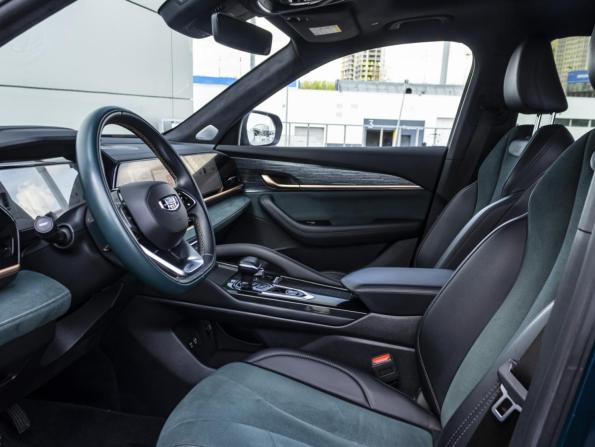 Geely Monjaro I с пробегом 2023 года, цена 3 379 000 рублей, 30000 км, внедорожник, Автокод Объявления