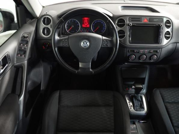 Volkswagen Tiguan I с пробегом 2009 года, цена 1 299 000 рублей, 137695 км, внедорожник, Автокод Объявления