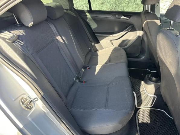 Volkswagen Jetta VI с пробегом 2013 года, цена 870 000 рублей, 305000 км, седан, Автокод Объявления