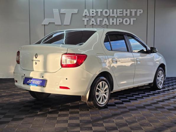 Renault Logan II Рестайлинг с пробегом 2021 года, цена 999 000 рублей, 136000 км, седан, Автокод Объявления