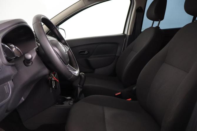 Renault Logan II Рестайлинг с пробегом 2019 года, цена 739 000 рублей, 91000 км, седан, Автокод Объявления