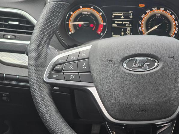 Lada (ВАЗ) Vesta I Рестайлинг (NG) с пробегом 2023 года, цена 1 299 000 рублей, 59389 км, седан, Автокод Объявления