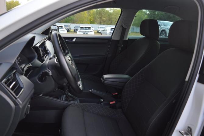 Skoda Rapid II с пробегом 2022 года, цена 1 650 000 рублей, 53007 км, лифтбек, Автокод Объявления
