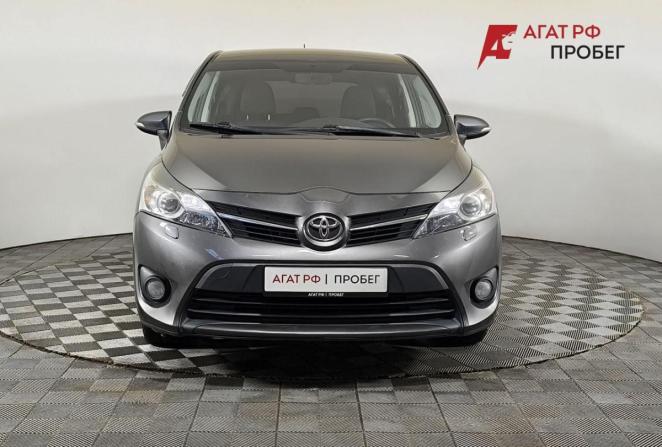 Toyota Verso I Рестайлинг с пробегом 2013 года, цена 1 200 000 рублей, 229028 км, компактвэн, Автокод Объявления