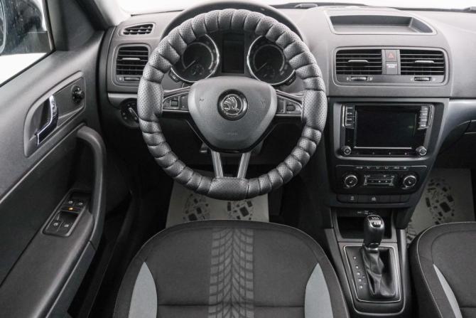 Skoda Yeti I Рестайлинг с пробегом 2017 года, цена 1 659 000 рублей, 202693 км, внедорожник, Автокод Объявления