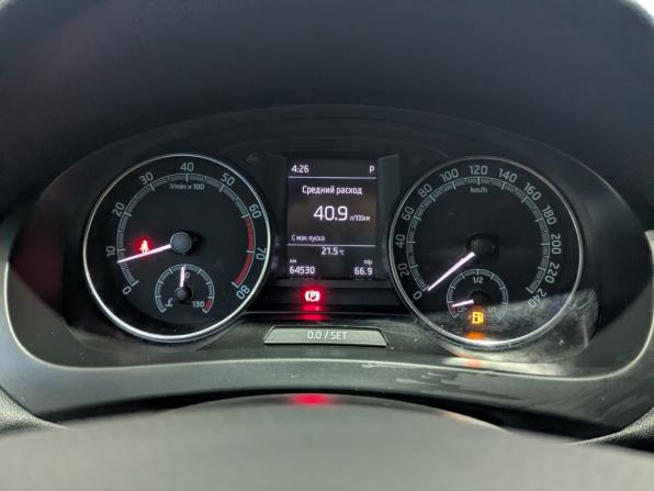 Skoda Rapid I Рестайлинг с пробегом 2018 года, цена 1 450 000 рублей, 65000 км, лифтбек, Автокод Объявления
