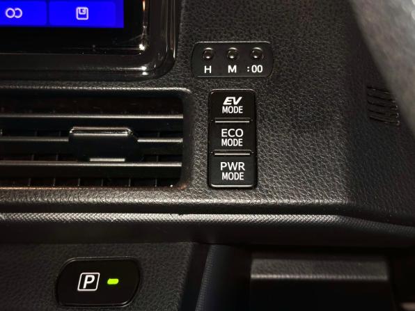 Toyota Noah III (R80) с пробегом 2015 года, цена 1 840 000 рублей, 109217 км, минивэн, Автокод Объявления