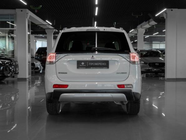 Mitsubishi Outlander III с пробегом 2014 года, цена 1 280 000 рублей, 235079 км, внедорожник, Автокод Объявления