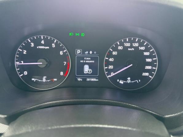 Hyundai Creta I с пробегом 2018 года, цена 1 298 000 рублей, 279598 км, внедорожник, Автокод Объявления