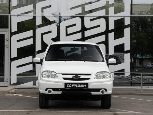 Chevrolet Niva I Рестайлинг с пробегом 2016 года, цена 800 000 рублей, 90812 км, внедорожник, Автокод Объявления
