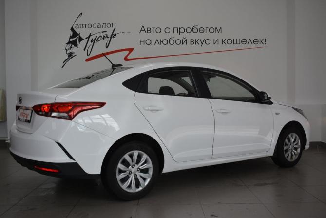 Hyundai Solaris II Рестайлинг с пробегом 2021 года, цена 1 698 000 рублей, 50000 км, седан, Автокод Объявления