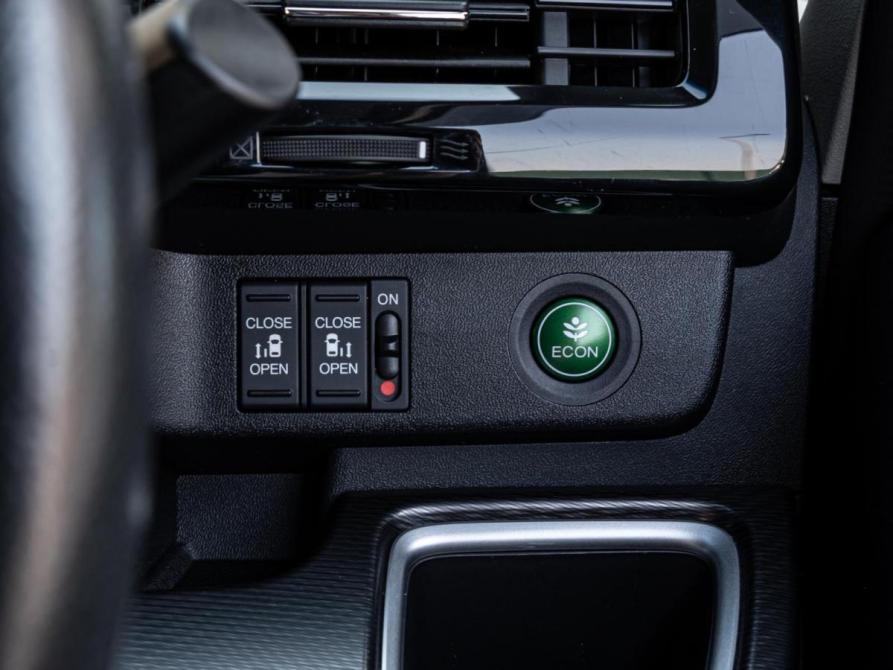 Honda Stepwgn V Рестайлинг Краснодар  - изображение 18