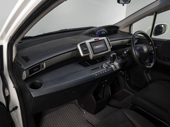 Honda Freed I с пробегом 2011 года, цена 990 000 рублей, 183614 км, компактвэн, Автокод Объявления