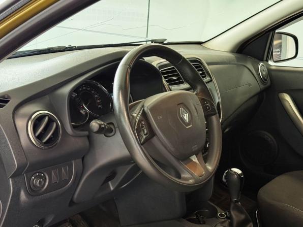 Renault Sandero II с пробегом 2015 года, цена 1 177 000 рублей, 83664 км, хэтчбек, Автокод Объявления