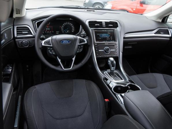 Ford Mondeo V с пробегом 2015 года, цена 1 415 000 рублей, 192024 км, седан, Автокод Объявления