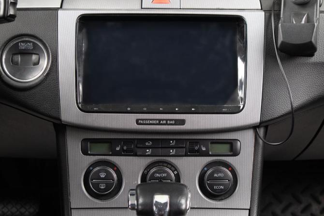 Volkswagen Passat B6 с пробегом 2006 года, цена 699 000 рублей, 233000 км, универсал, Автокод Объявления