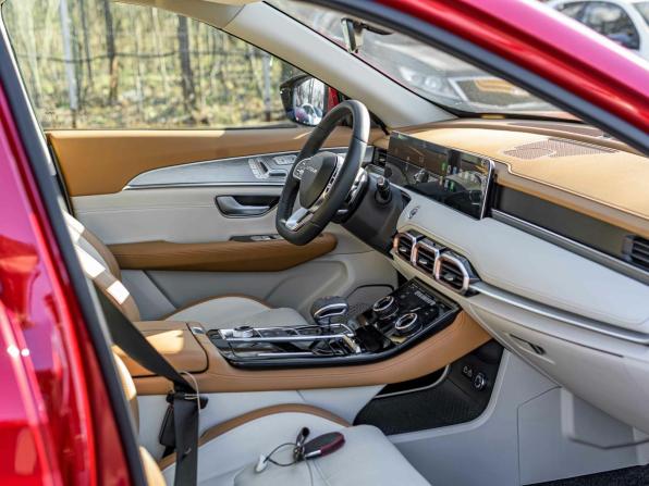 JETOUR X70 I Рестайлинг 2 с пробегом 2024 года, цена 2 220 000 рублей, 13548 км, внедорожник, Автокод Объявления