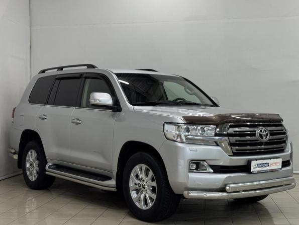 Toyota Land Cruiser 200 Series Рестайлинг 2 с пробегом 2018 года, цена 5 399 000 рублей, 220541 км, внедорожник, Автокод Объявления