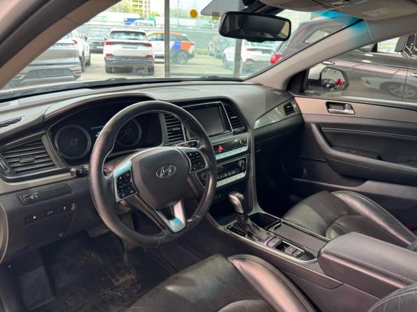 Hyundai Sonata VII (LF) Рестайлинг с пробегом 2019 года, цена 1 735 000 рублей, 165126 км, седан, Автокод Объявления
