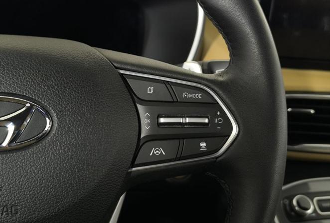 Hyundai Santa Fe IV Рестайлинг с пробегом 2021 года, цена 3 315 000 рублей, 129158 км, внедорожник, Автокод Объявления