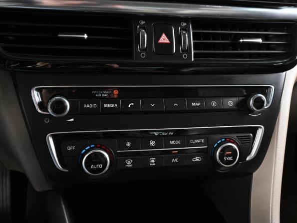 Kia Optima IV с пробегом 2016 года, цена 1 819 000 рублей, 136301 км, седан, Автокод Объявления