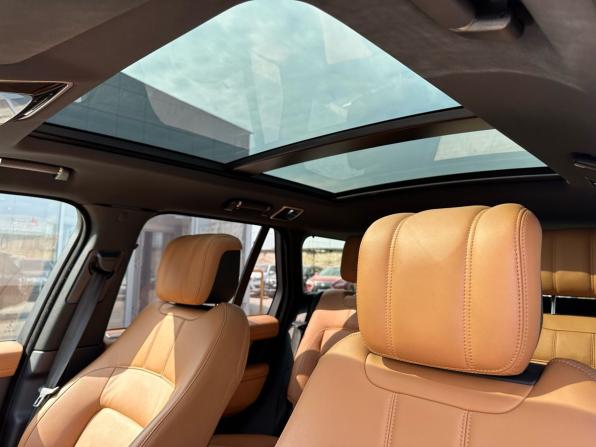 Land Rover Range Rover IV Рестайлинг с пробегом 2019 года, цена 6 380 000 рублей, 183775 км, внедорожник, Автокод Объявления