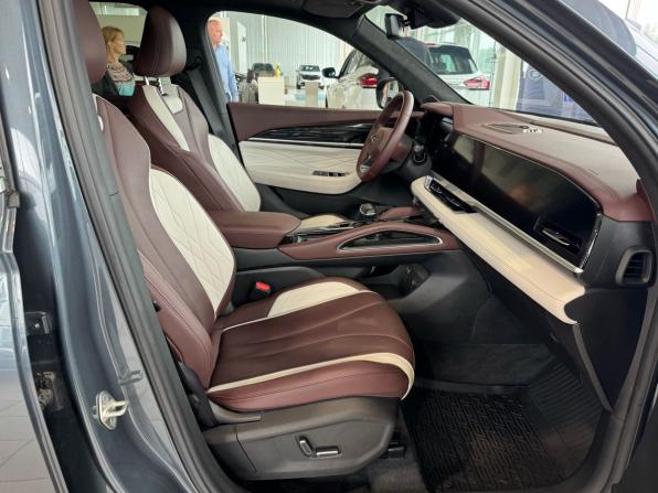 Geely Monjaro I с пробегом 2023 года, цена 3 320 000 рублей, 24500 км, внедорожник, Автокод Объявления