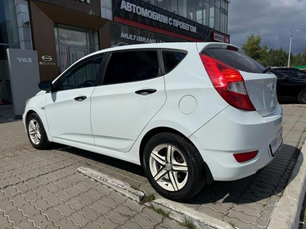 Hyundai Solaris I с пробегом 2012 года, цена 561 560 рублей, 236822 км, хэтчбек, Автокод Объявления