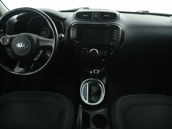 Kia Soul II Рестайлинг с пробегом 2017 года, цена 1 249 000 рублей, 203500 км, хэтчбек, Автокод Объявления