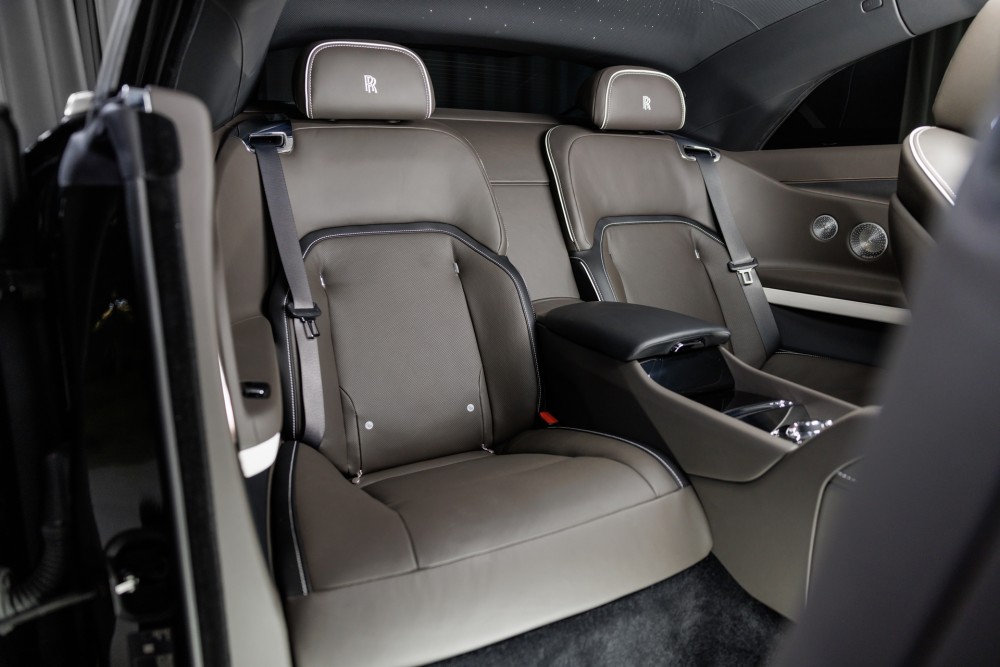 Rolls-Royce Spectre Москва  - изображение 4