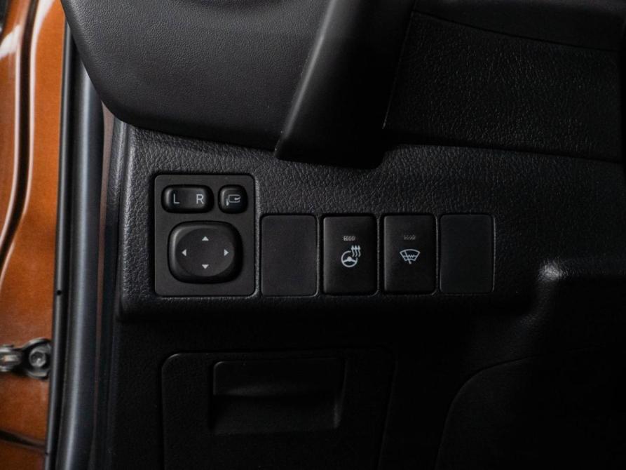 Toyota Corolla XI (E160 E170 E180) Рестайлинг 1 Тюмень  - изображение 21