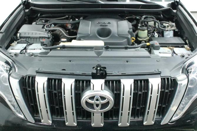 Toyota Land Cruiser Prado 150 Series Рестайлинг 1 с пробегом 2017 года, цена 3 995 000 рублей, 244015 км, внедорожник, Автокод Объявления