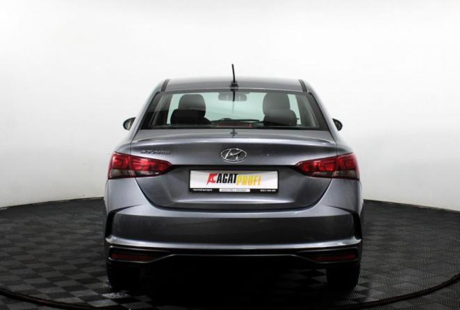 Hyundai Solaris II Рестайлинг с пробегом 2021 года, цена 1 215 000 рублей, 184912 км, седан, Автокод Объявления