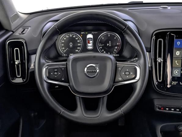 Volvo XC40 I с пробегом 2018 года, цена 2 190 000 рублей, 176314 км, внедорожник, Автокод Объявления