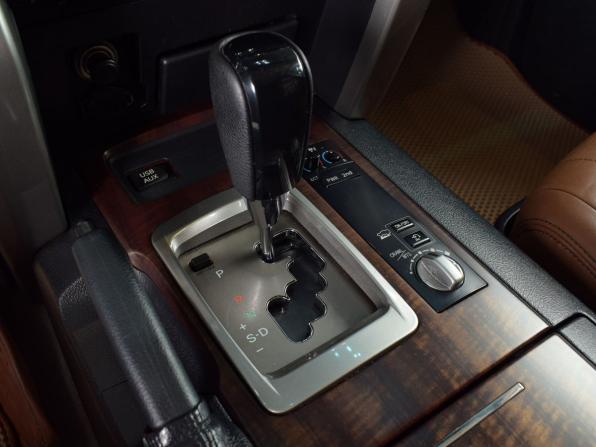 Toyota Land Cruiser 200 Series Рестайлинг 1 с пробегом 2014 года, цена 3 684 995 рублей, 324660 км, внедорожник, Автокод Объявления