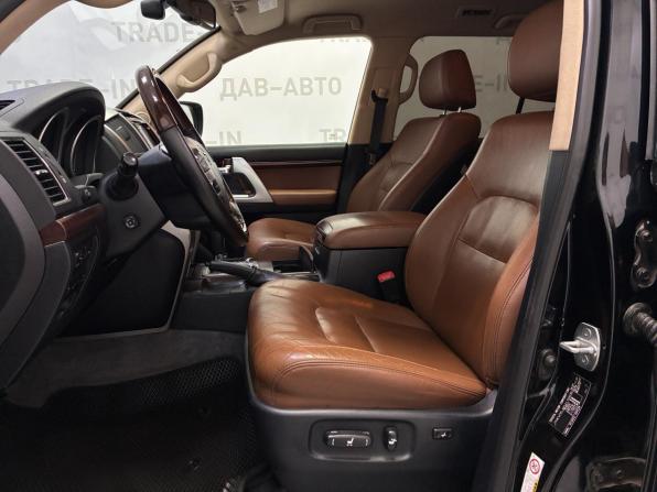 Toyota Land Cruiser 200 Series Рестайлинг 1 с пробегом 2015 года, цена 3 399 000 рублей, 464000 км, внедорожник, Автокод Объявления