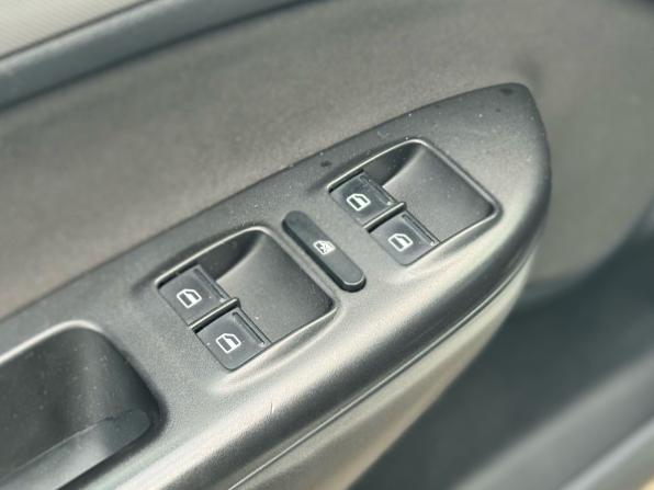 Skoda Octavia II (A5) Рестайлинг с пробегом 2013 года, цена 909 000 рублей, 196023 км, лифтбек, Автокод Объявления