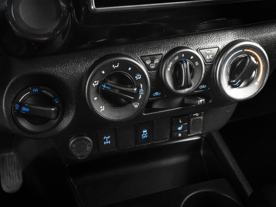 Toyota Hilux VIII Тюмень  - изображение 17