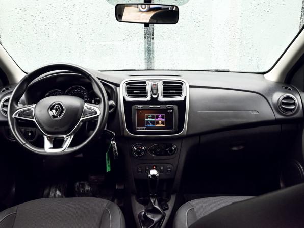 Renault Sandero II Рестайлинг с пробегом 2021 года, цена 1 349 000 рублей, 59819 км, хэтчбек, Автокод Объявления