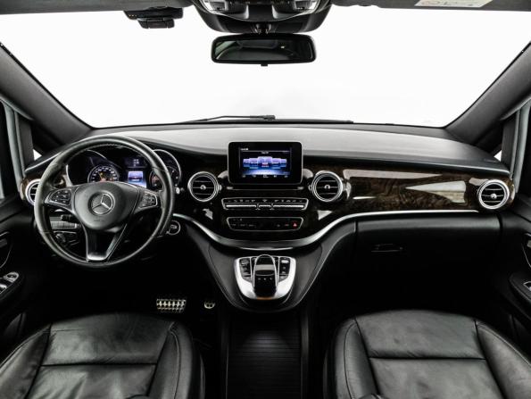 Mercedes-Benz V-Класс III (W447) Рестайлинг с пробегом 2019 года, цена 3 999 000 рублей, 198928 км, минивэн, Автокод Объявления