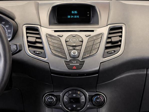 Ford Fiesta Mk6 Рестайлинг с пробегом 2016 года, цена 857 000 рублей, 141903 км, хэтчбек, Автокод Объявления