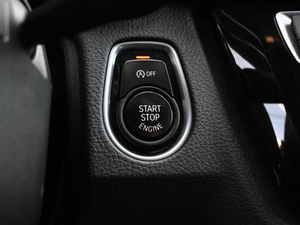 BMW 3 серии VI (F3x) Рестайлинг с пробегом 2017 года, цена 1 849 000 рублей, 85639 км, седан, Автокод Объявления