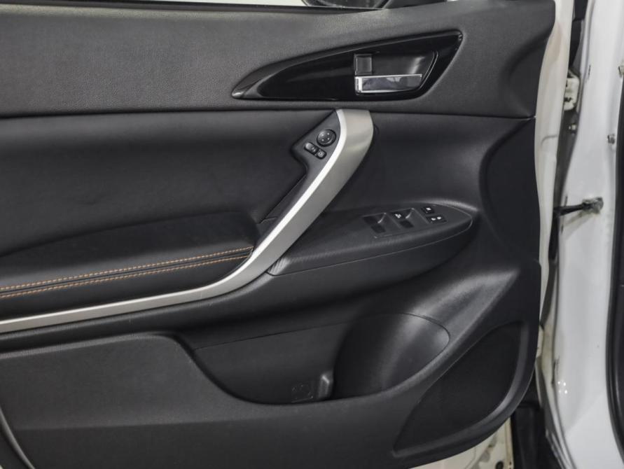 Mitsubishi Eclipse Cross I Санкт-Петербург  - изображение 20