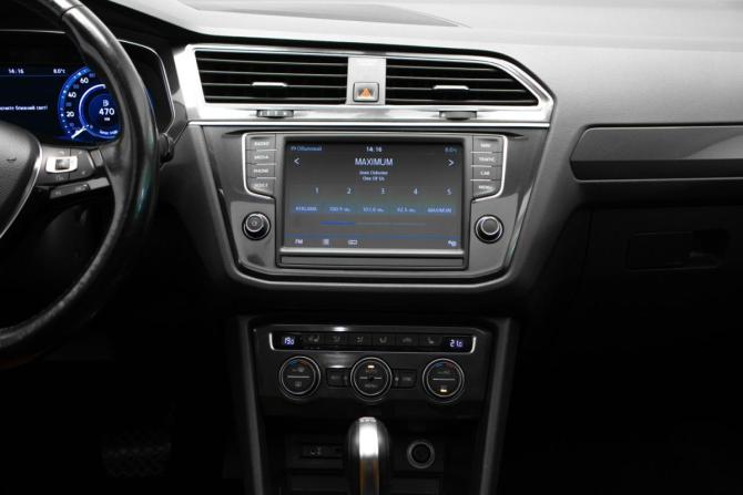 Volkswagen Tiguan II с пробегом 2017 года, цена 1 965 000 рублей, 211977 км, внедорожник, Автокод Объявления