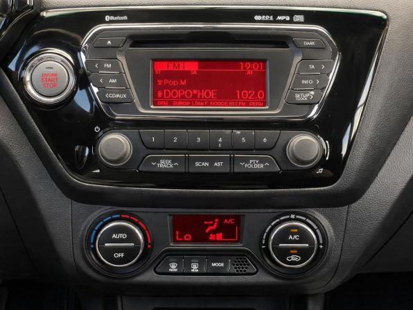 Kia Rio III с пробегом 2013 года, цена 957 000 рублей, 135825 км, хэтчбек, Автокод Объявления