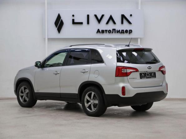 Kia Sorento II Рестайлинг с пробегом 2014 года, цена 1 019 000 рублей, 129887 км, внедорожник, Автокод Объявления