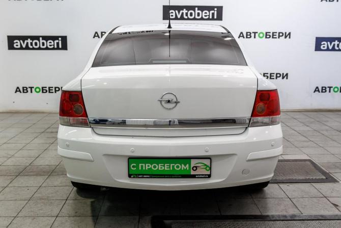 Opel Astra H Рестайлинг с пробегом 2011 года, цена 444 000 рублей, 205000 км, седан, Автокод Объявления