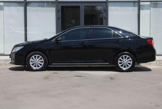 Toyota Camry VII (XV50) Рестайлинг с пробегом 2014 года, цена 2 215 000 рублей, 136663 км, седан, Автокод Объявления